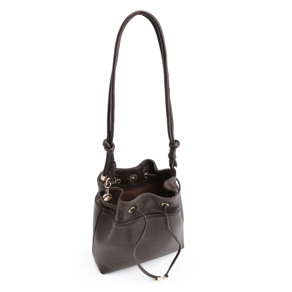Bolsa Bucket Couro Marrom Escuro - imagem 4