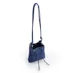 Bolsa Bucket Pequena Couro Nobuck Floater Azul Perfuro - imagem 4