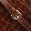 Bolsa De Mão Média Couro Textura Tressê Marrom Bolso Lateral - imagem 8