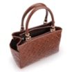 Bolsa De Mão Média Couro Textura Tressê Marrom Bolso Lateral - imagem 4
