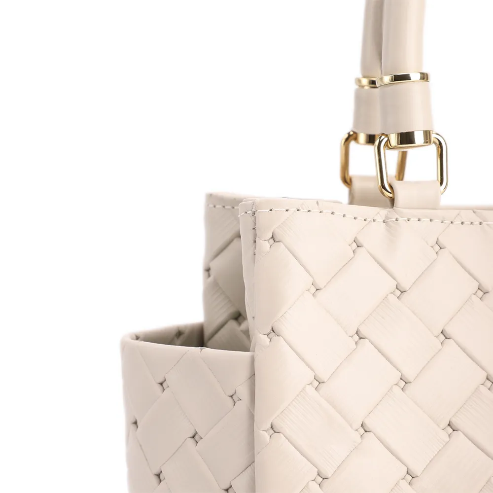 Bolsa De Mão Média Couro Textura Tressê Off White Bolso Lateral - imagem 5