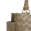 Bolsa De Mão Média Couro Textura Tressê Verde Bolso Lateral - imagem 6