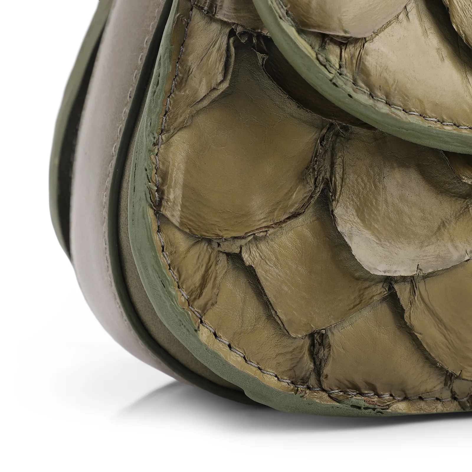 Bolsa De Mão Pequena Pirarucu Verde Alça Bambu