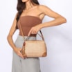 Bolsa De Mão Ráfia Mosaico Marrom - imagem 2