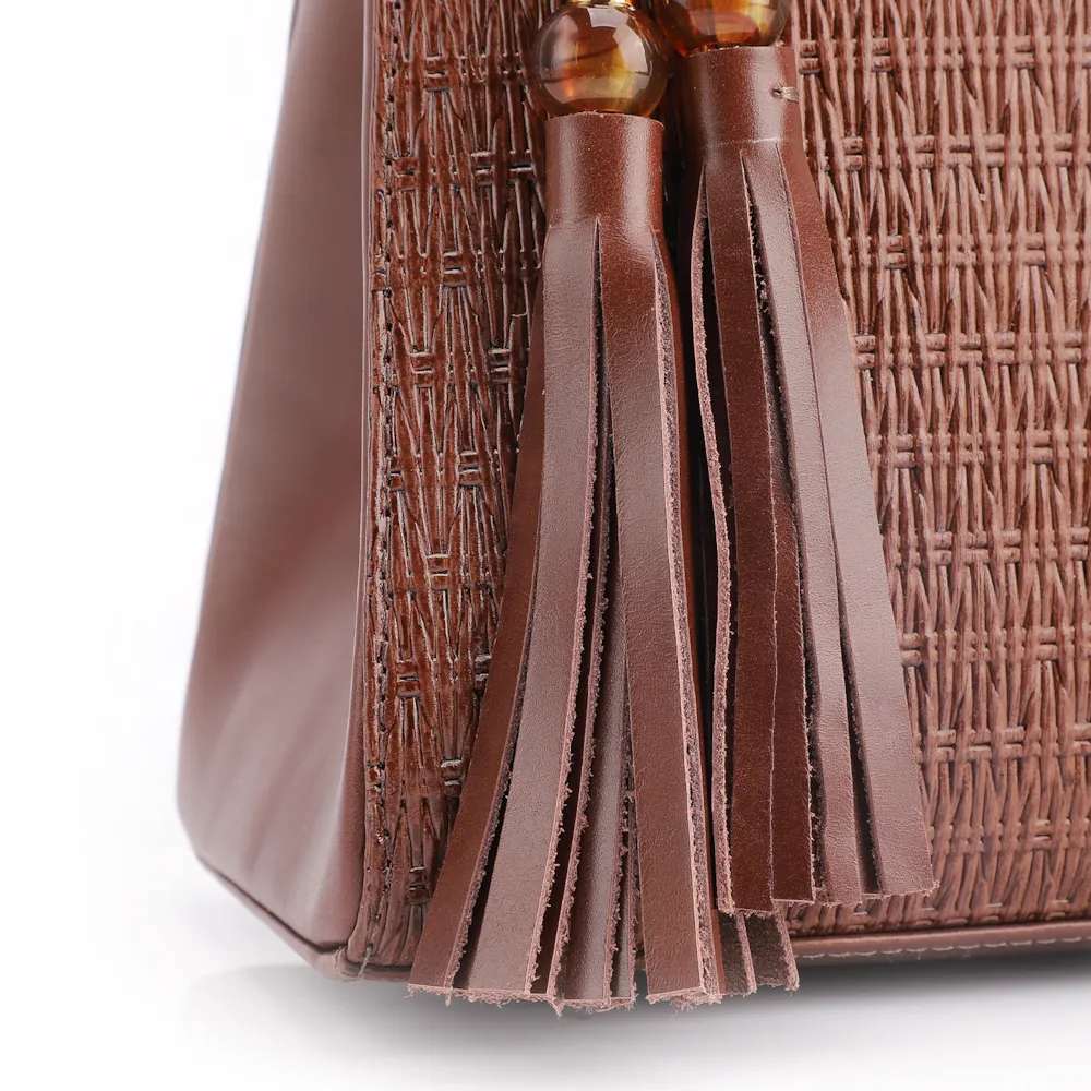 Bolsa De Mão Tramado Couro Marrom - imagem 8