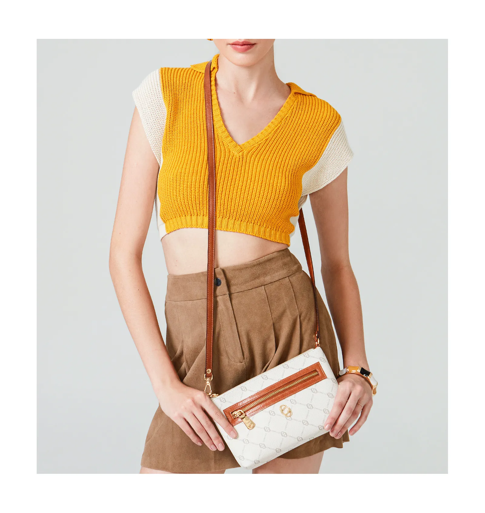 Bolsa De Ombro Alt Monograma Off White