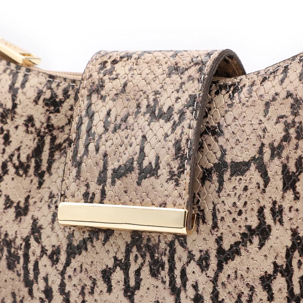 Bolsa De Ombro Alt Python Bege/Preto - imagem 7