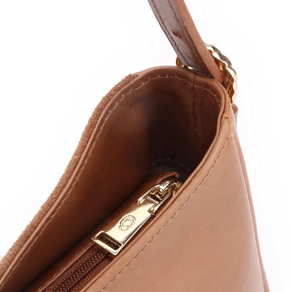 Bolsa De Ombro Argola Couro Camurça Marrom - imagem 6