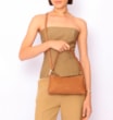Bolsa De Ombro Couro Nobuck Croco/Couro Marrom Claro - imagem 8
