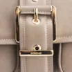 Bolsa De Ombro Fivela Couro Estonado Bege - imagem 7