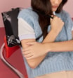 Bolsa De Ombro Fivelas Verniz Preto - imagem 2