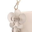 Bolsa De Ombro Flor Couro Off White - imagem 8