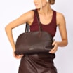 Bolsa De Ombro Grande Couro Antique Marrom Escuro Fivela Lateral - imagem 2