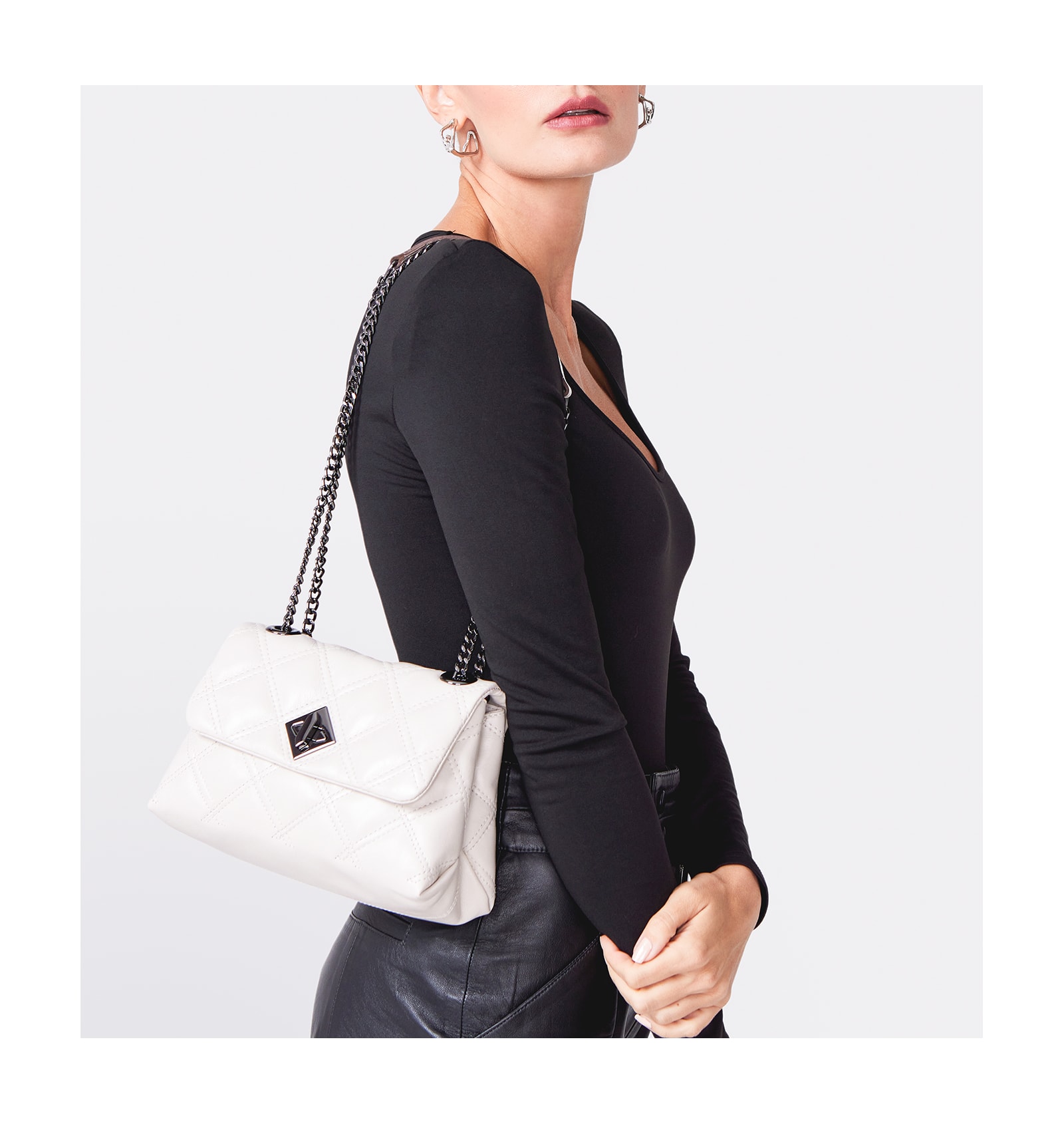 Bolsa De Ombro Matelassê Couro Off White