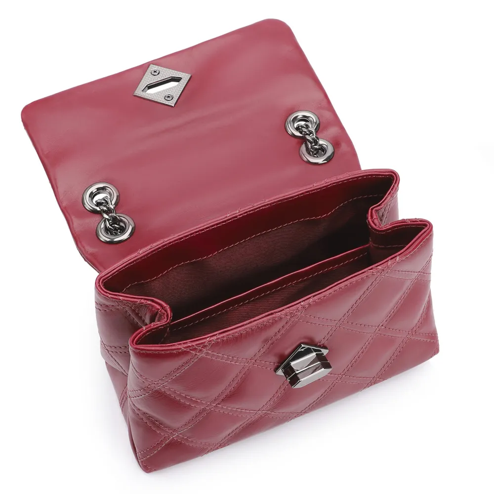 Bolsa De Ombro Matelassê Couro Vermelho Cereja - imagem 4