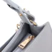 Bolsa De Ombro Média Azul Couro Lezard Pingente - imagem 5