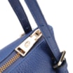Bolsa De Ombro Média Couro Antique Azul Corrente Frontal Dourada - imagem 5