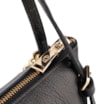 Bolsa De Ombro Média Couro Antique Preta Corrente Frontal Dourada - imagem 5