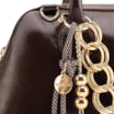 Bolsa De Ombro Média Couro Marrom Dupla Corrente Frontal - imagem 6