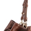 Bolsa De Ombro Média Couro Marrom Franzida - imagem 5