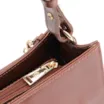 Bolsa De Ombro Média Marrom Couro Lezard Pingente Corda - imagem 6