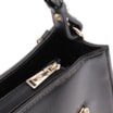 Bolsa De Ombro Média Preta Couro Lezard Pingente Corda - imagem 6