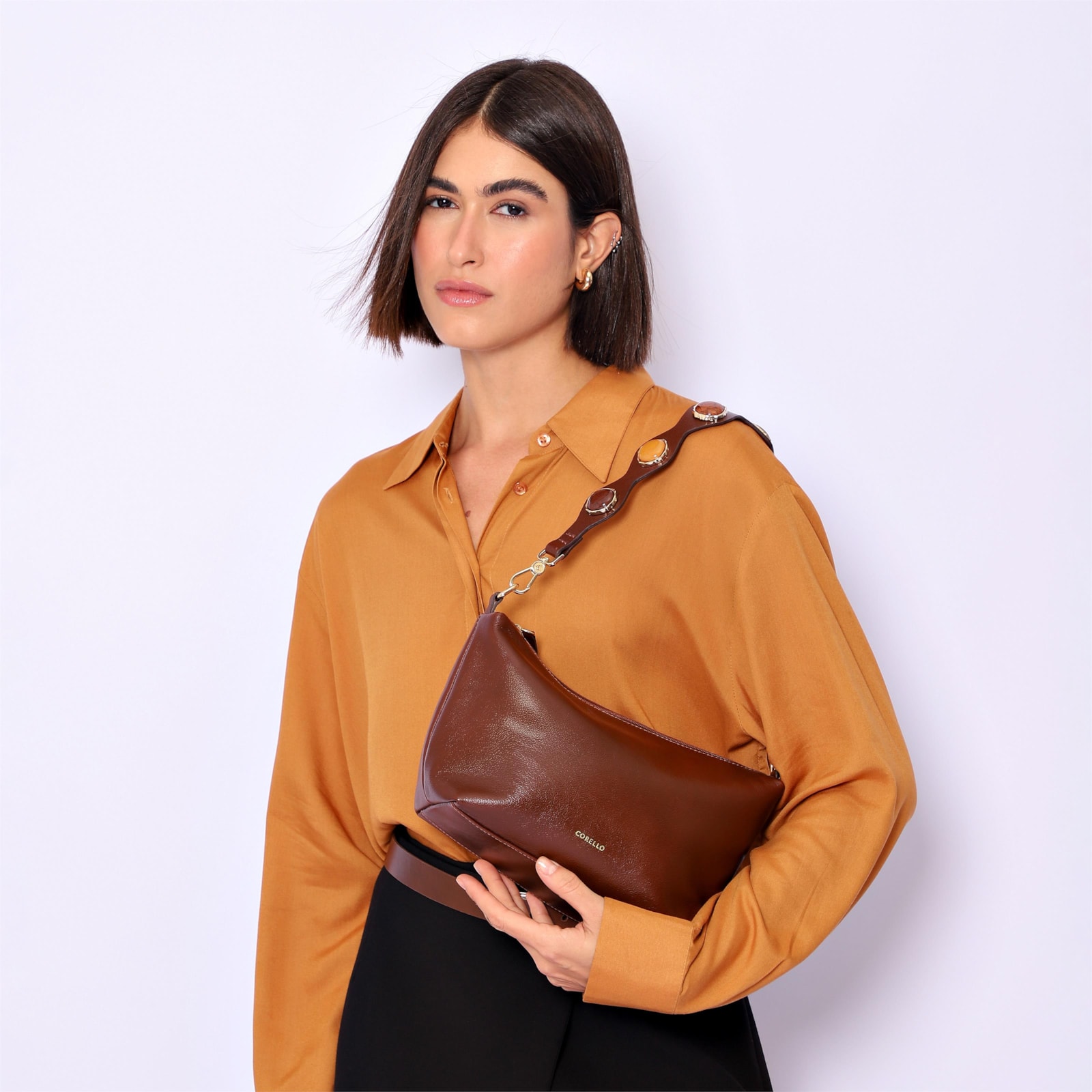 Bolsa De Ombro Pedras Couro Marrom