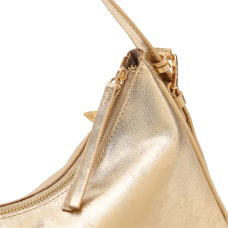  Bolsa De Ombro Pequena Couro Dourado Metalizado Pingente Flor - foto 6