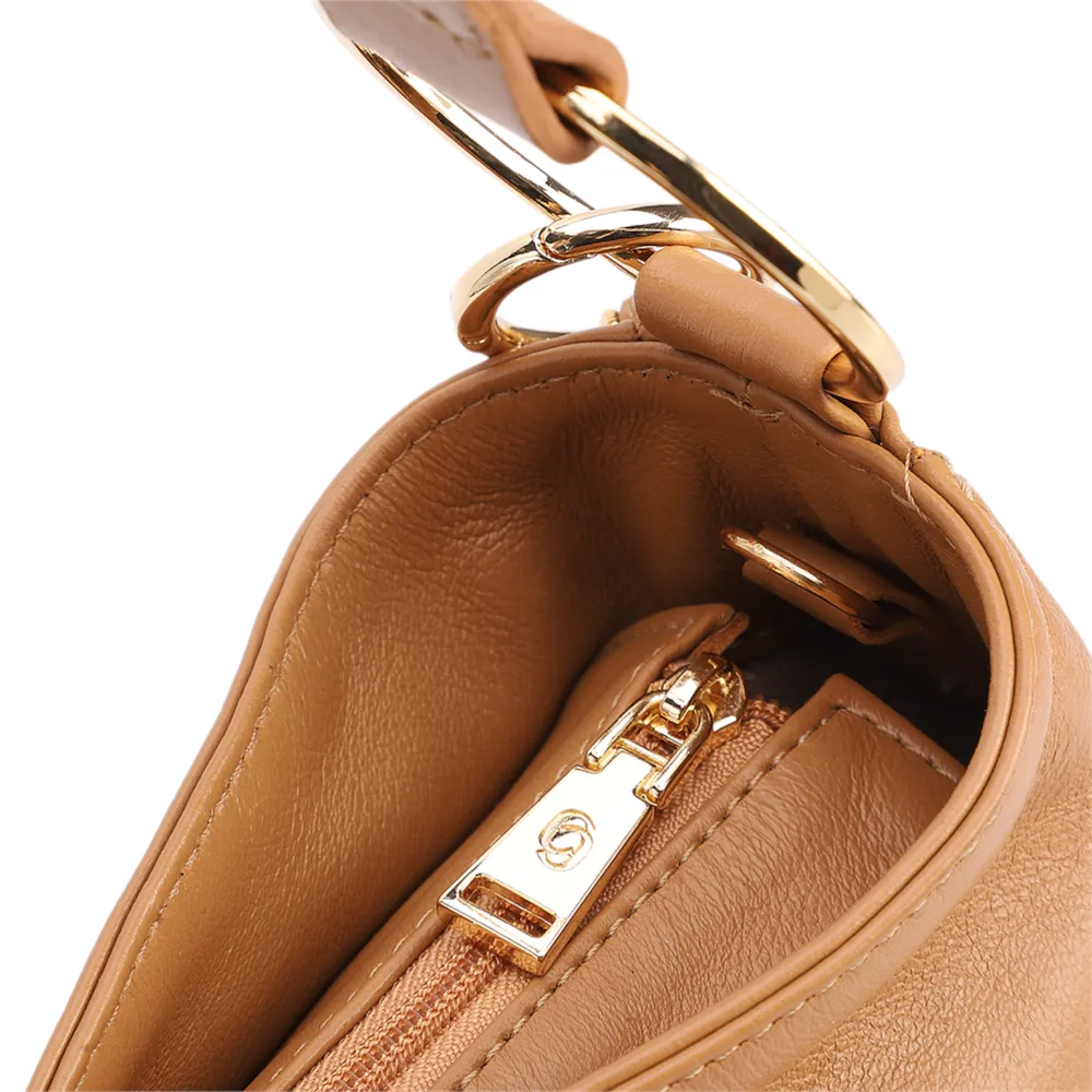 Bolsa De Ombro Pequena Couro Marrom Claro Pingente Corrente e Pedras - imagem 5