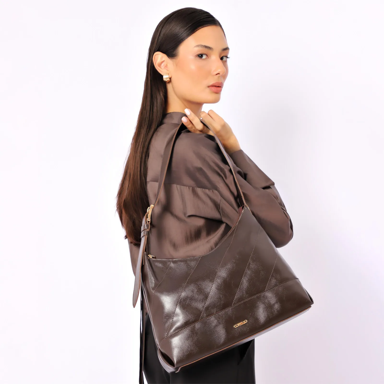  Bolsa Hobo Alt Marrom Escuro