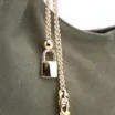 Bolsa Hobo Bag Charm Couro Camurça/Couro Verde - imagem 6
