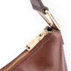 Bolsa Hobo Bag Charm Couro Marrom - imagem 5