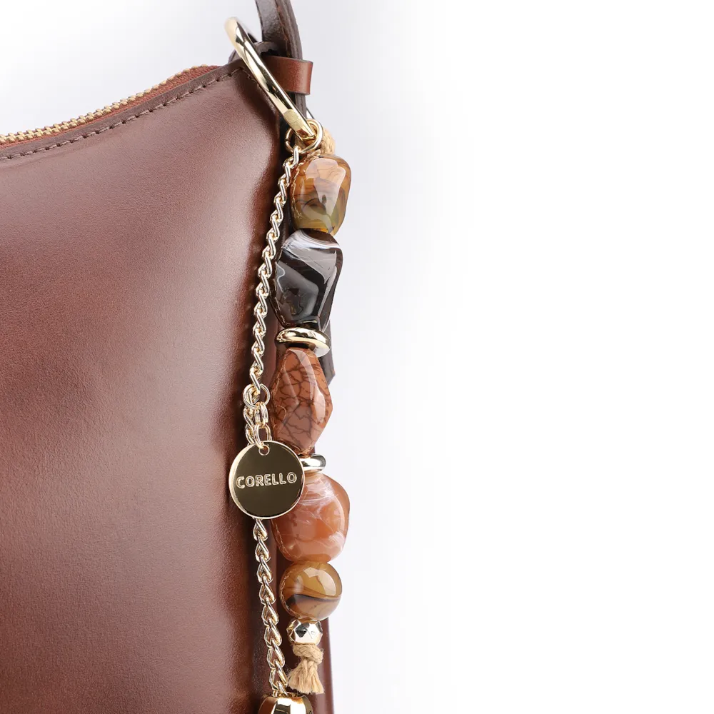 Bolsa Hobo Bag Charm Couro Marrom - imagem 7