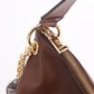 Bolsa Hobo Bag Charm Couro Marrom - imagem 6