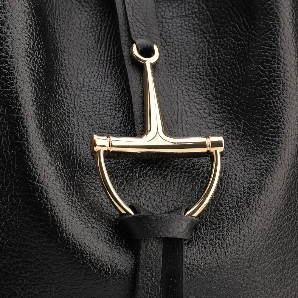 Bolsa Hobo Couro Antique Preto - imagem 7