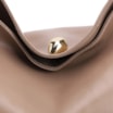 Bolsa Hobo Couro Bege - imagem 5