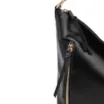 Bolsa Hobo Couro Preto  Zíper Lateral - imagem 8