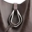 Bolsa Hobo Fivela Couro Estonado Marrom - imagem 5