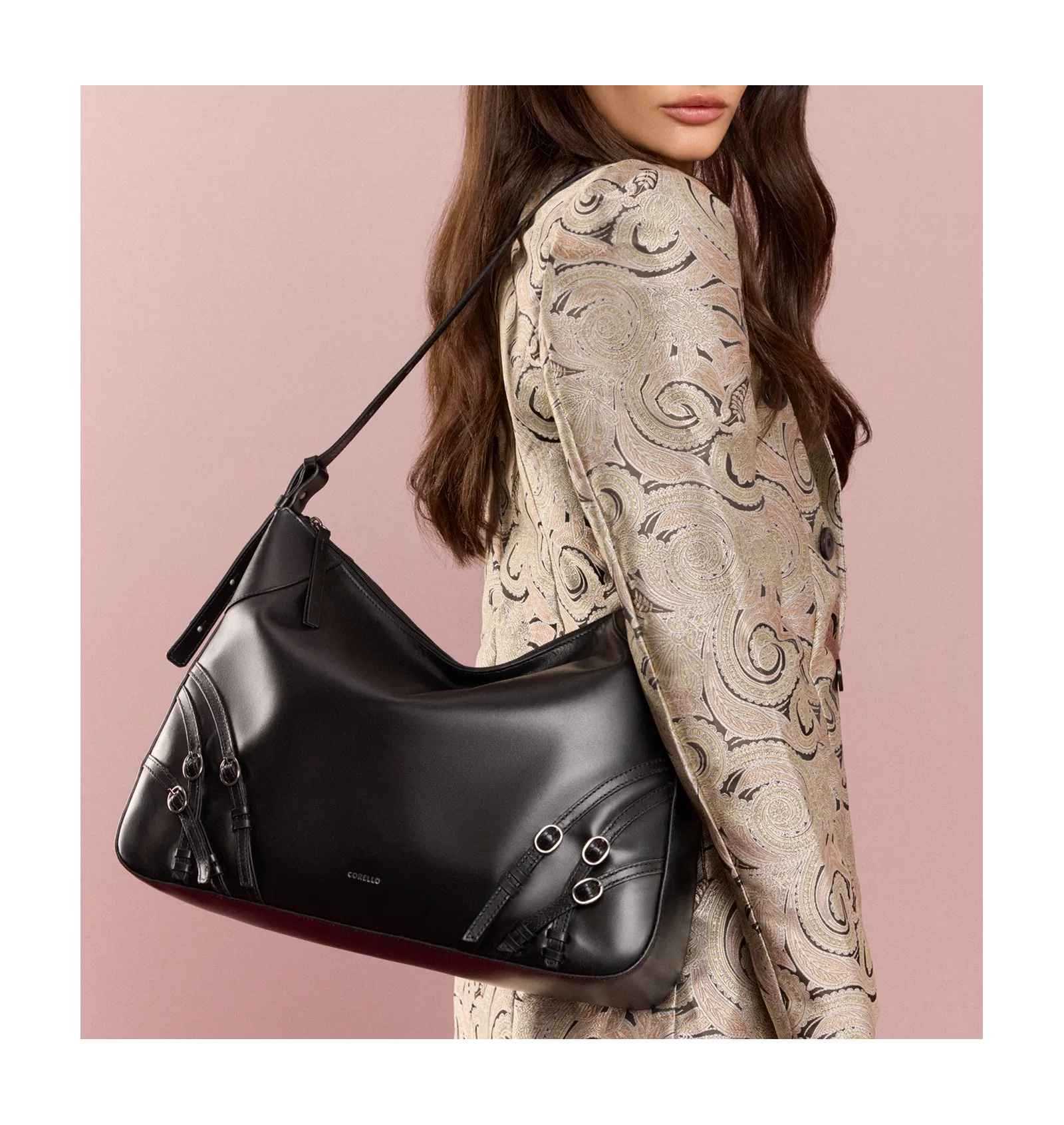 Bolsa Hobo Fivelas Couro Preto