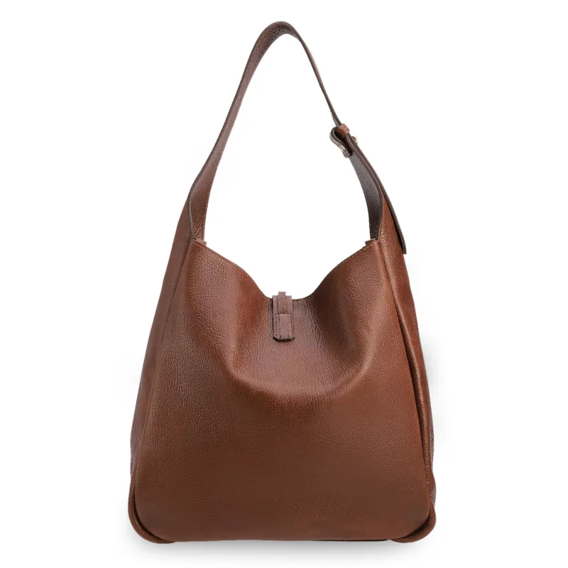 Bolsa Hobo Grande Couro Antique Marrom Escuro Fecho Pingente - foto 3