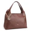 Bolsa Hobo Grande Couro Antique Marrom Pingente Medalha - imagem 3