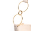 Bolsa Hobo Grande Couro Antique Off White Argolas Alça - imagem 6