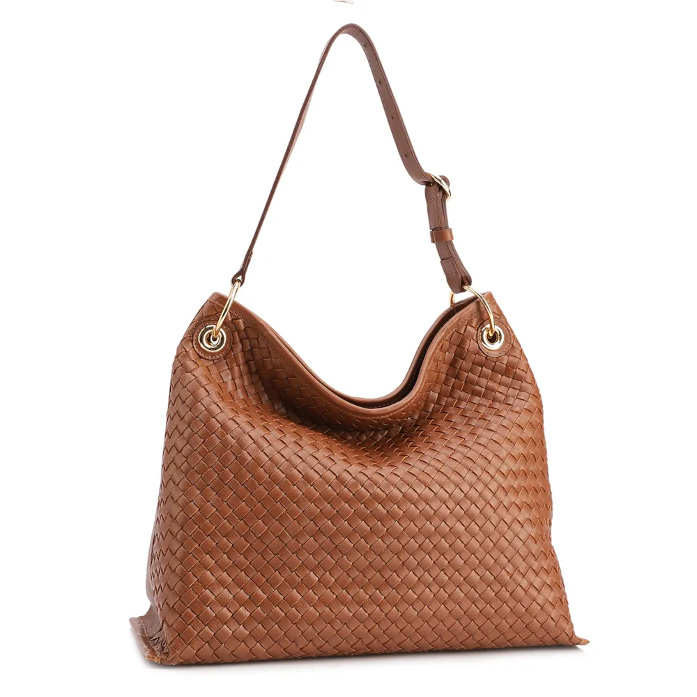 Bolsa Hobo Grande Couro Marrom Claro Tressê Argola - imagem 3