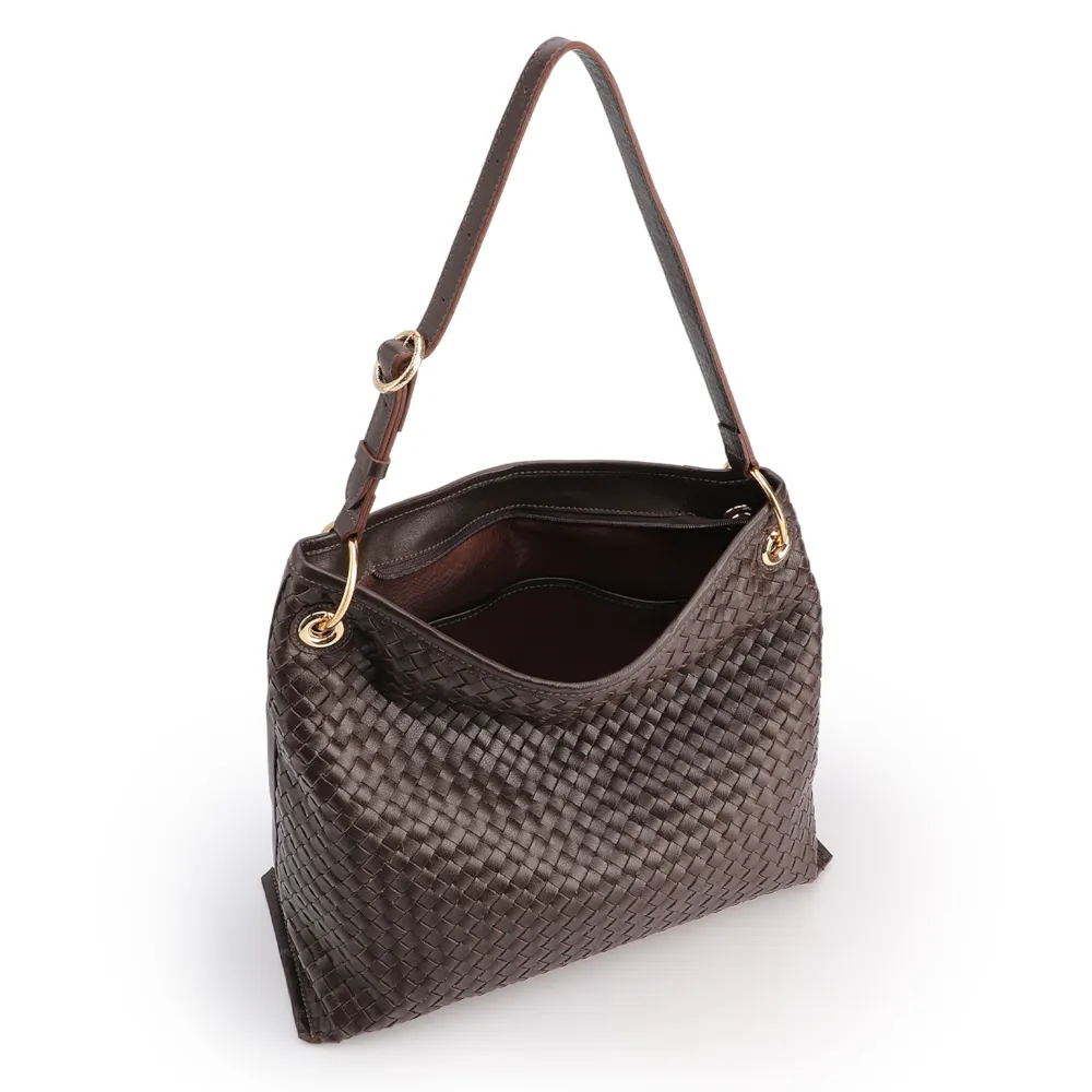 Bolsa Hobo Grande Couro Marrom Escuro Tressê Argola - imagem 5