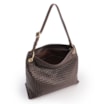 Bolsa Hobo Grande Couro Marrom Escuro Tressê Argola - imagem 5