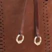 Bolsa Hobo Laser Cut Couro Camurça/Couro Marrom Escuro - imagem 7