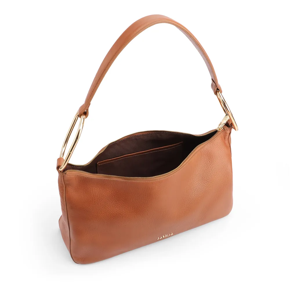Bolsa Hobo Média Couro Marrom Claro Argolas Douradas Laterais - imagem 4