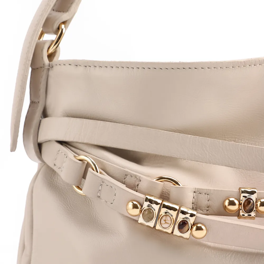 Bolsa Hobo Média Couro Off White Tiras Frontais Pedras - imagem 6