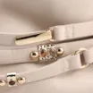 Bolsa Hobo Média Couro Off White Tiras Frontais Pedras - imagem 7