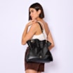 Bolsa Hobo Patchwork Couro Preto/Patchwork Preto - imagem 2